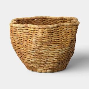 Sculpted Natural Woven‎ Basket – Threshold Target